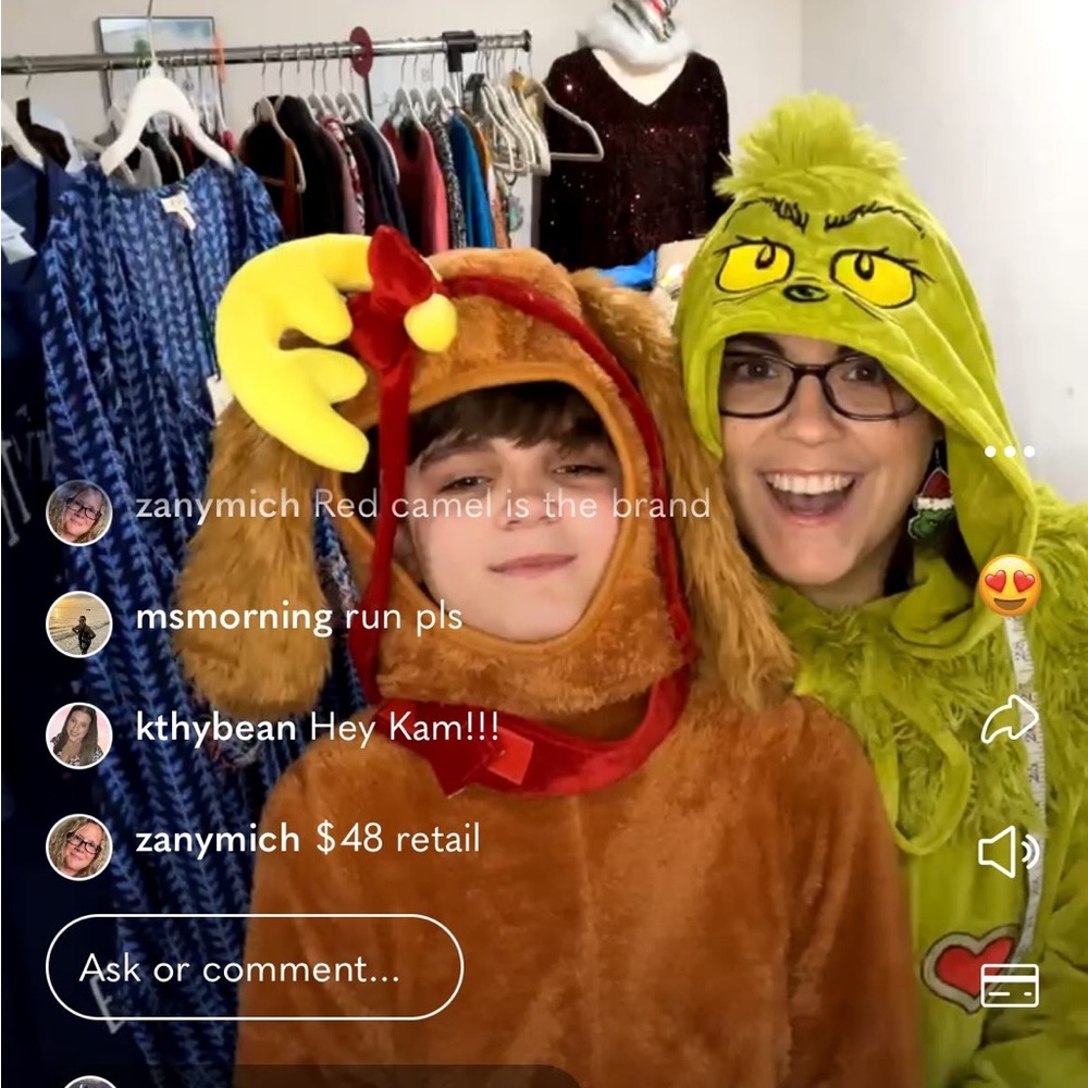 Courtney's (ck880) LIVE💙🦋🩵Come Say Hi! - Picture 7 of 16